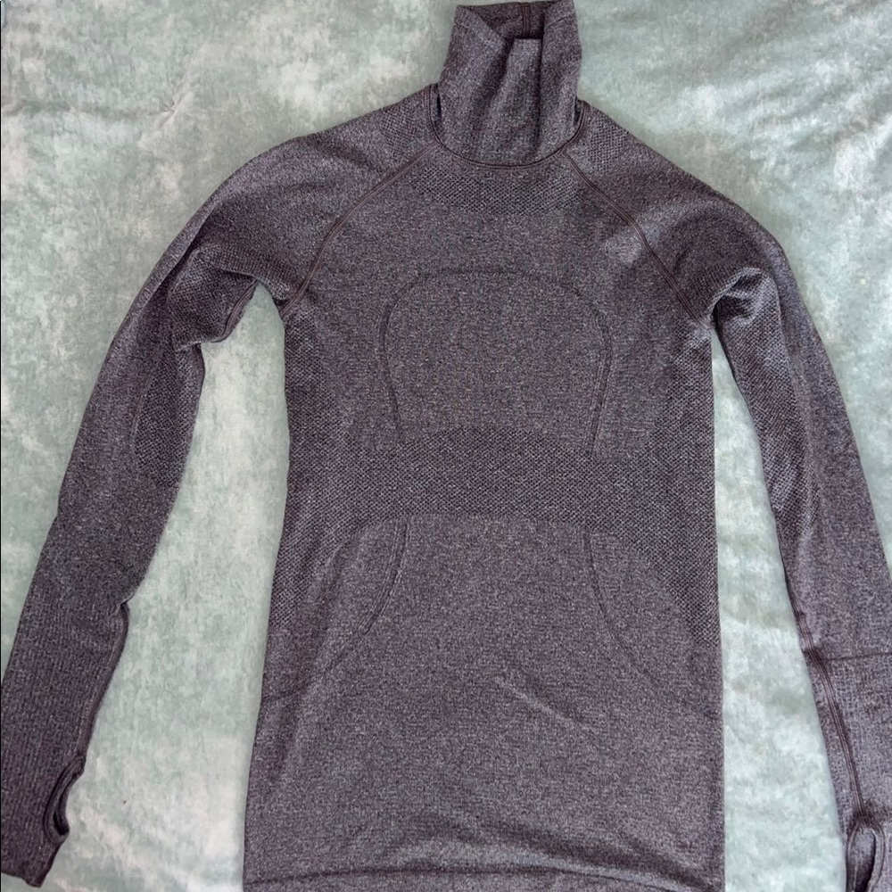 Euc Turtleneck Swiftly Speed Size 4 - image 1